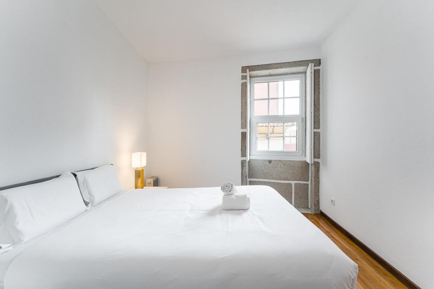 Guestready - Modern Duplex, Neo-Classical Building ポルト エクステリア 写真
