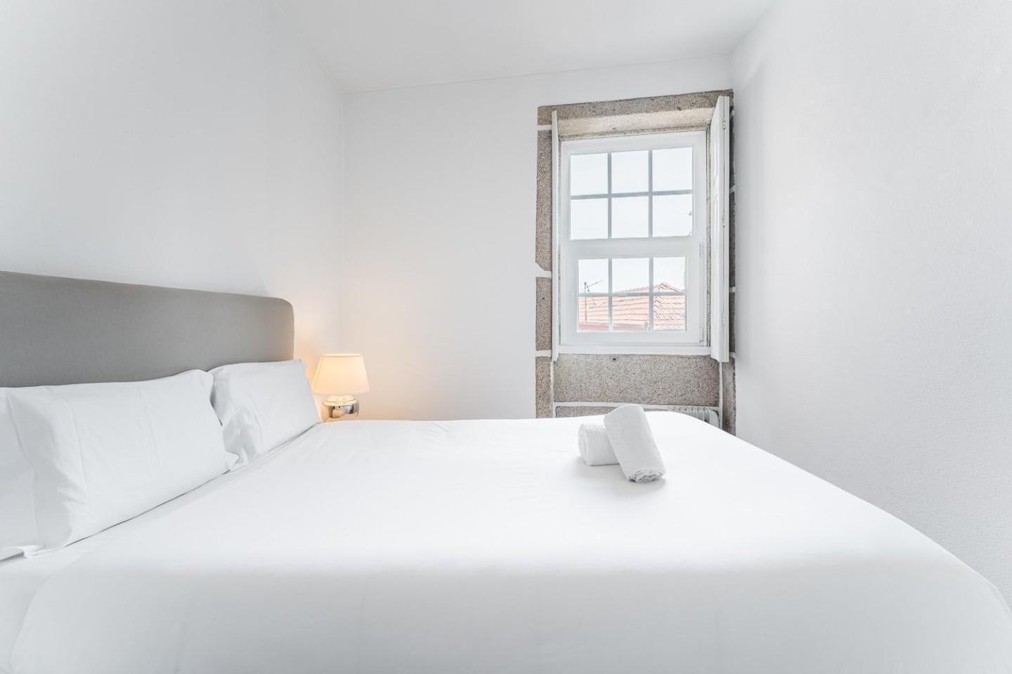 Guestready - Modern Duplex, Neo-Classical Building ポルト エクステリア 写真